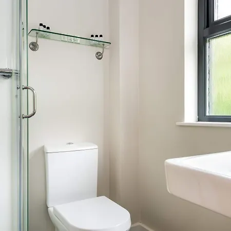 Ξενοδοχείο The In The Vale