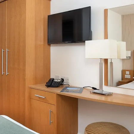 Hotel The In The Vale